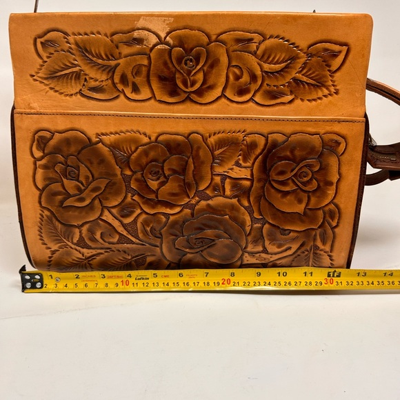 Vintage Large Leather Hand Tooled Mexico Shoulder Bag Roses - Picture 4 of 7